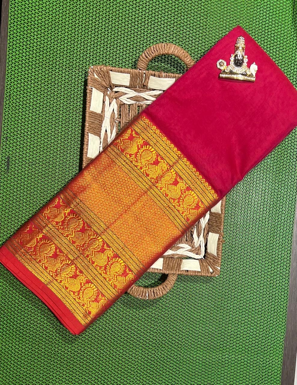 Aranya handwoven big border Narayanpet cotton sarees