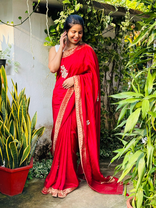 Premium munga silk saree with Banarasi weavings -Red
