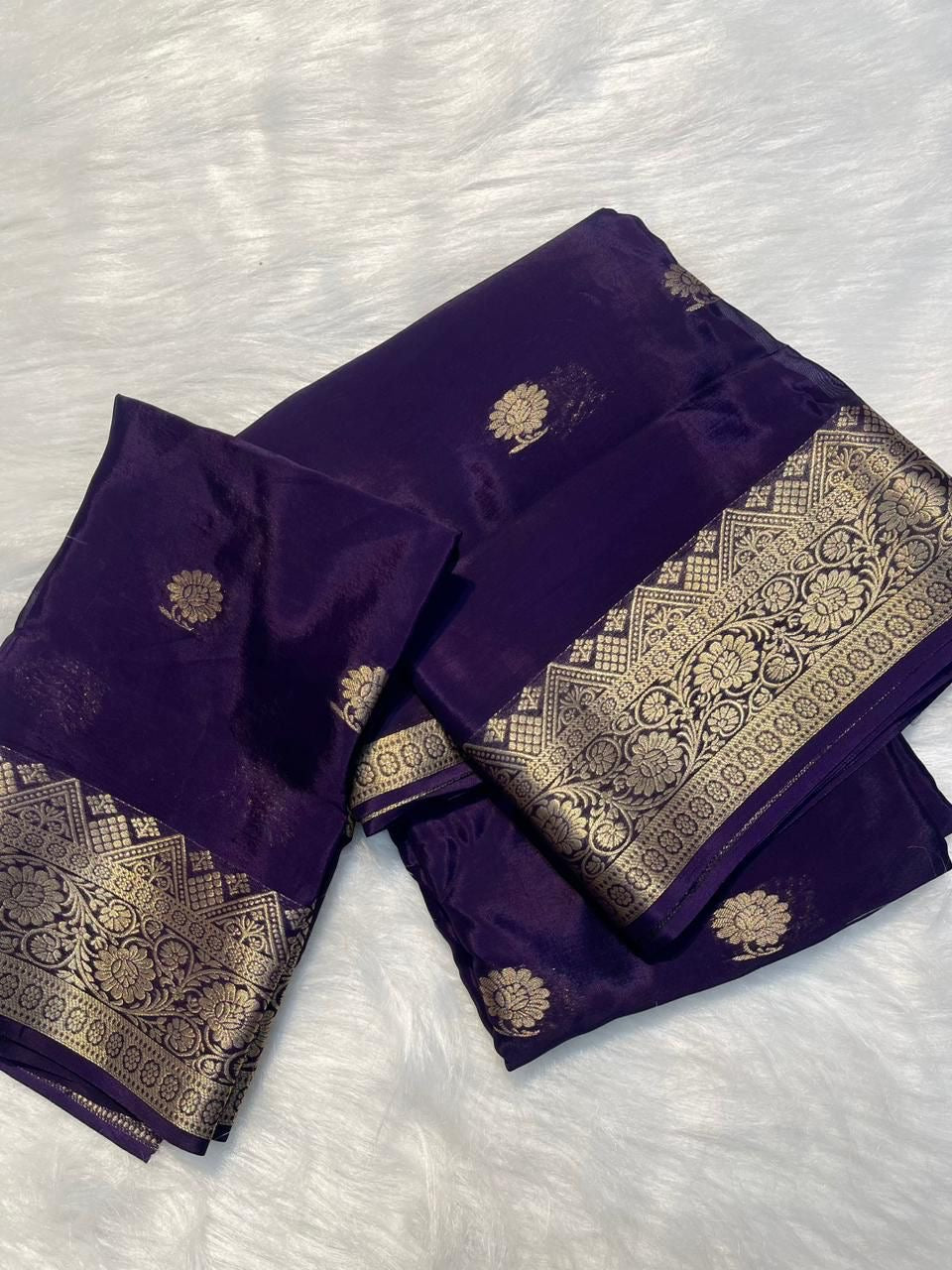 Soft viscous crepe silk with flower buttas and Banarasi border