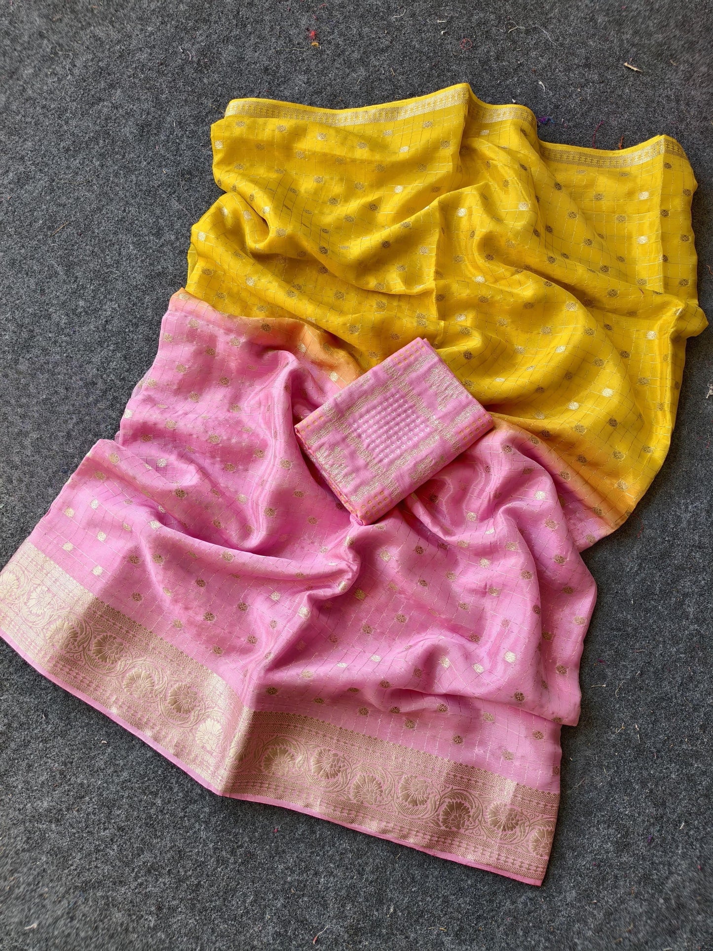 Soft ombre shaded chinon crepe silk saree with bandhini blouse piece