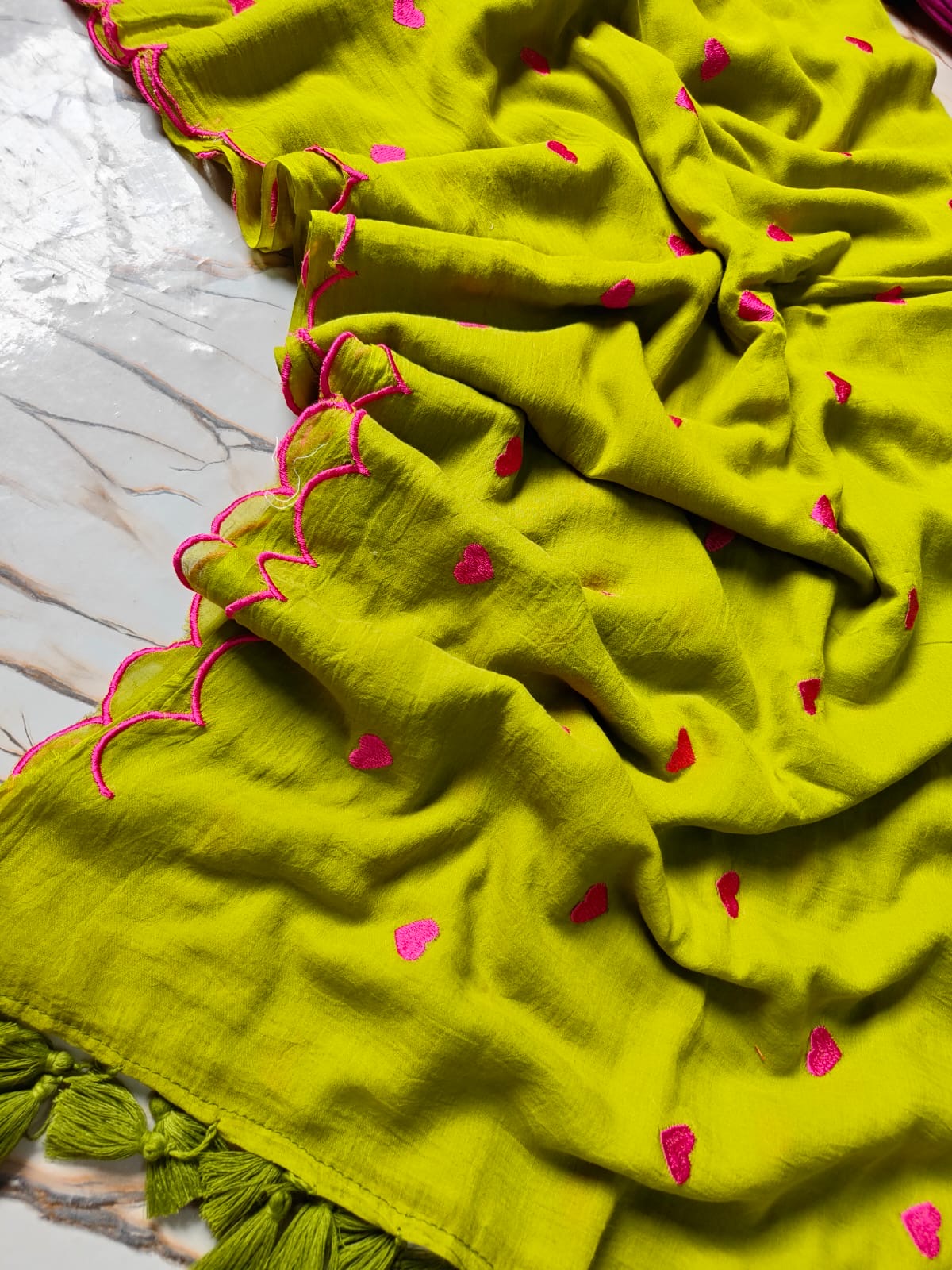Pure and authentic mul cotton sarees with heart embroidery and scalloped border