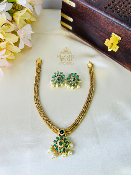Small attigai necklace - green
