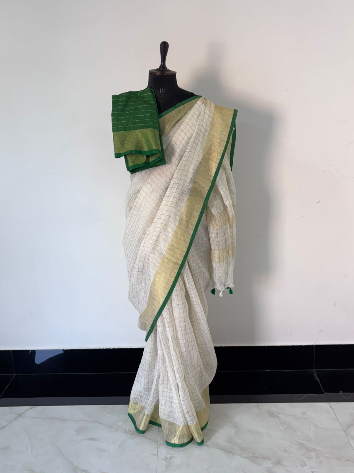 Pure linen checks saree with contrast blouse