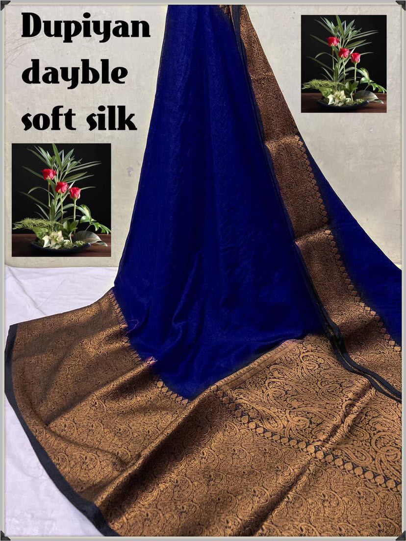 Gorgeous warm silk saree with broad border