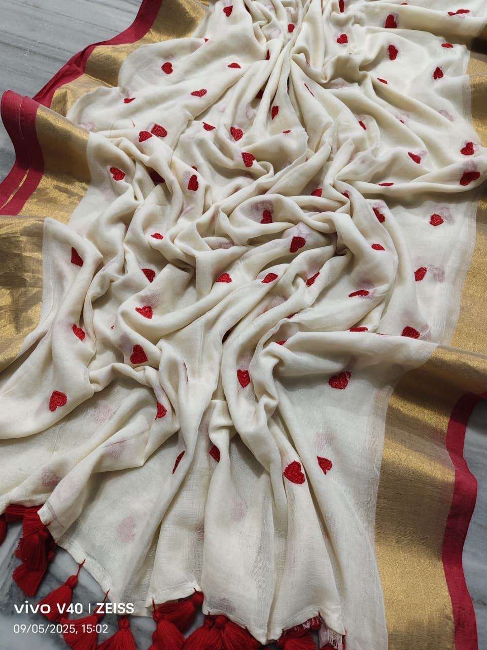 Pure authentic mul cotton saree with heart embroidery