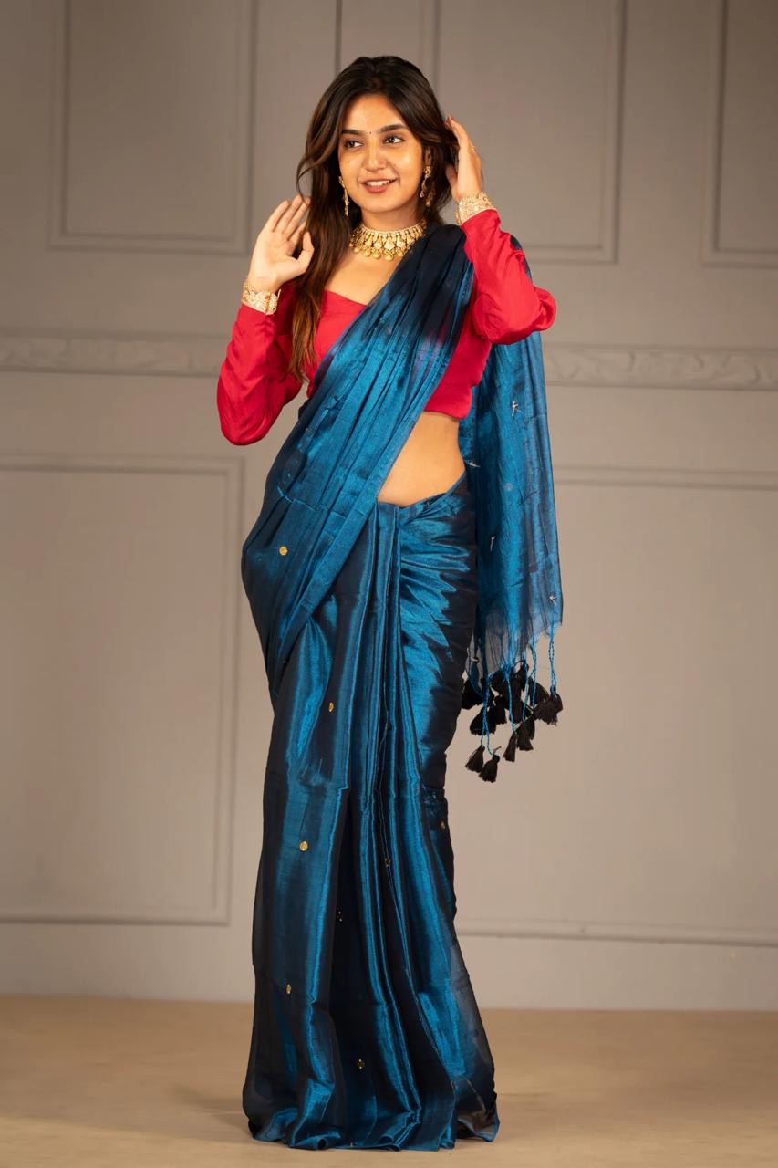 Pure mul tissue Raga saree with round sequins