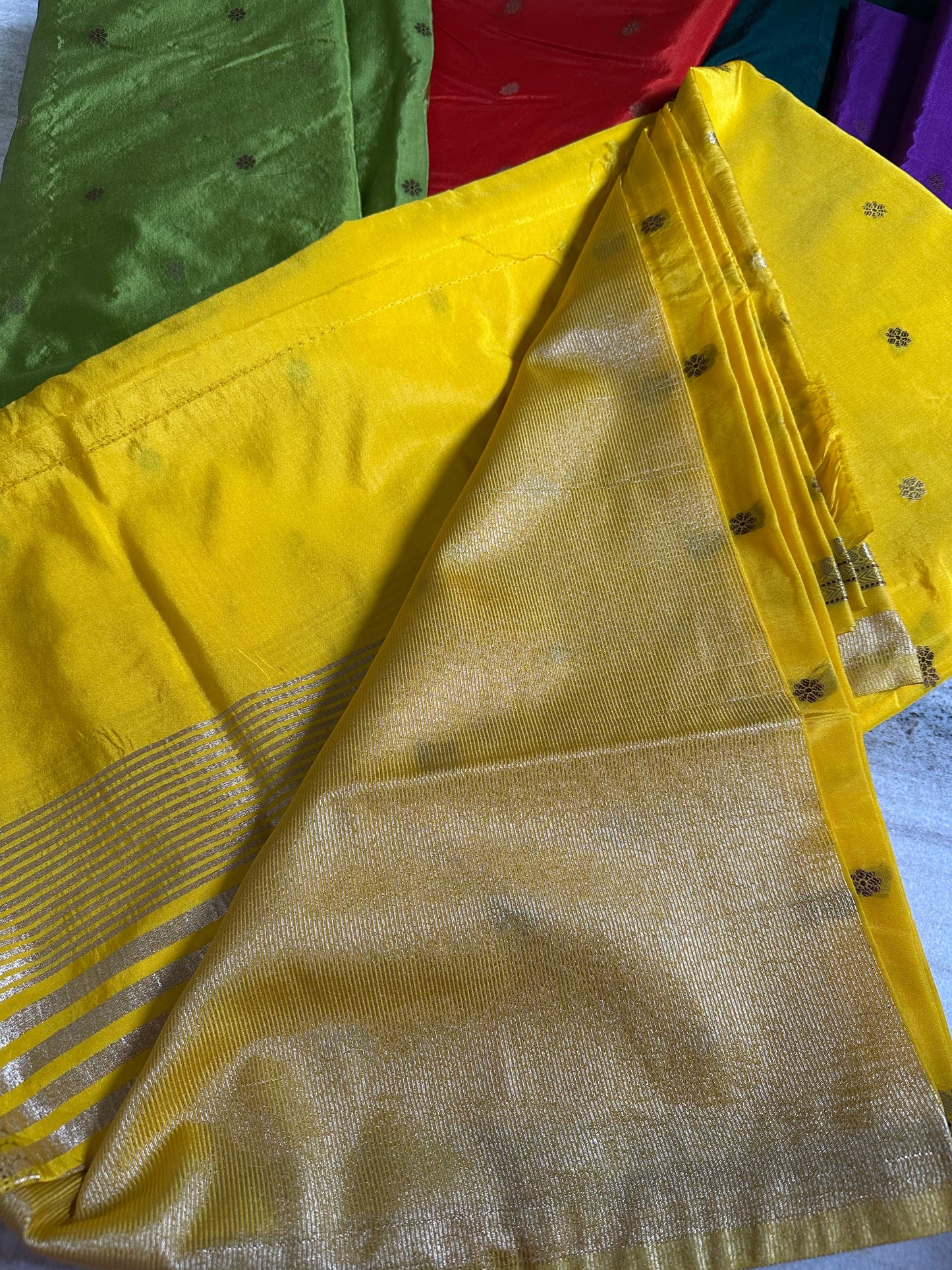 Premium semi crape Banarasi silk saree with small buttis and border