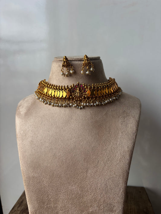Beautiful statement Lakshmi ilakkathali necklace - pearl