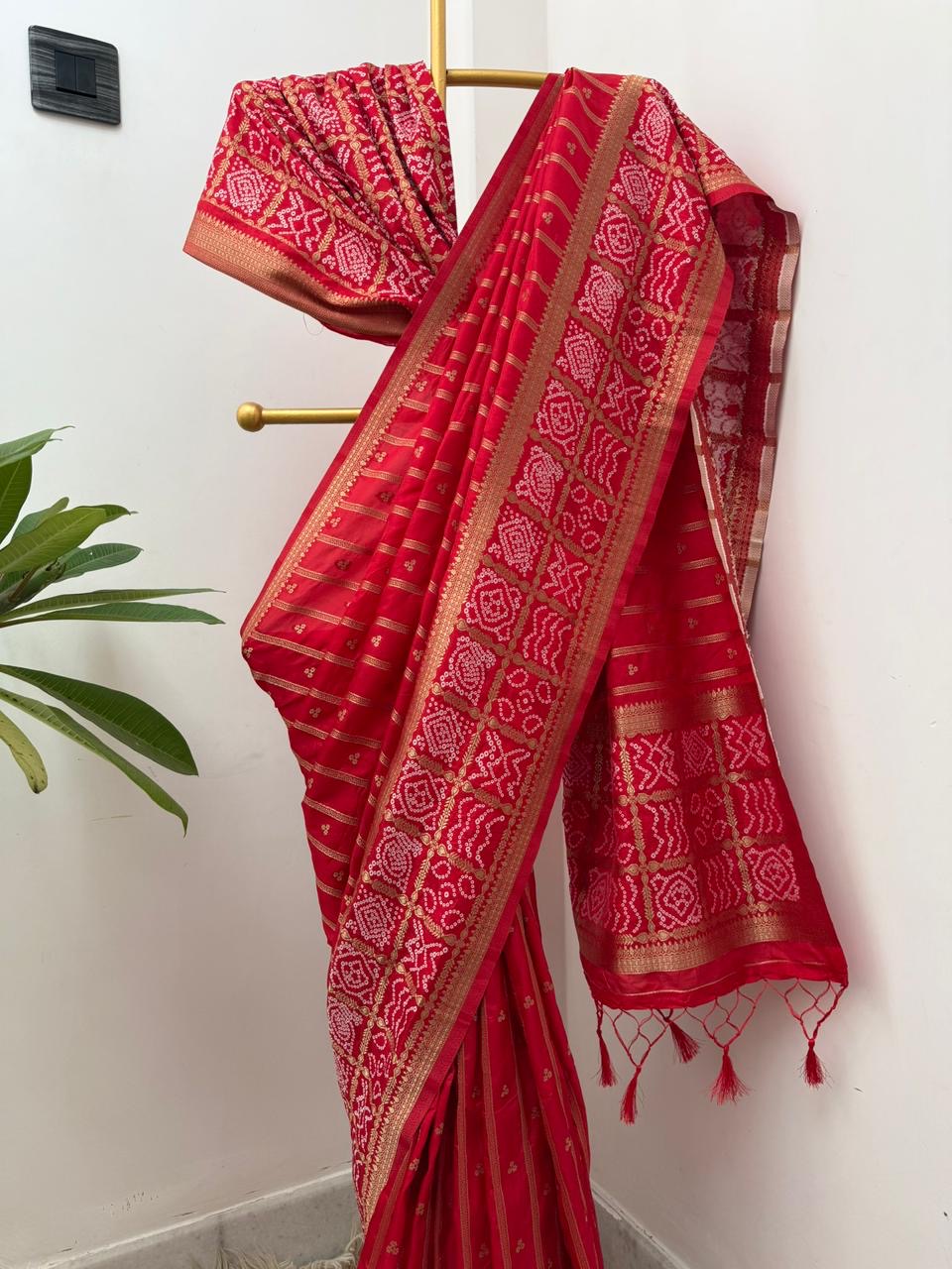 Banarasi semi Katan georgette saree with bandhini prints
