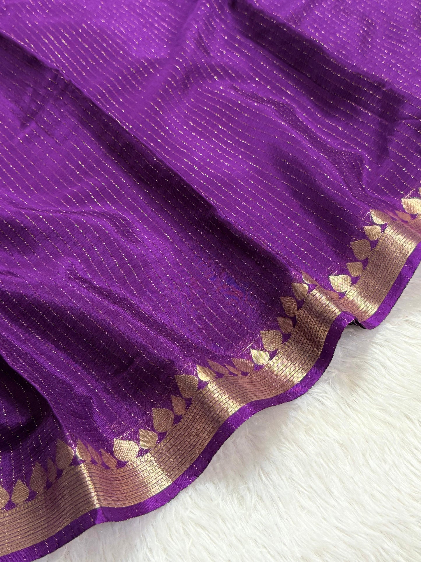 Premium viscous crushed chinon silk with lurex zari lines - 2
