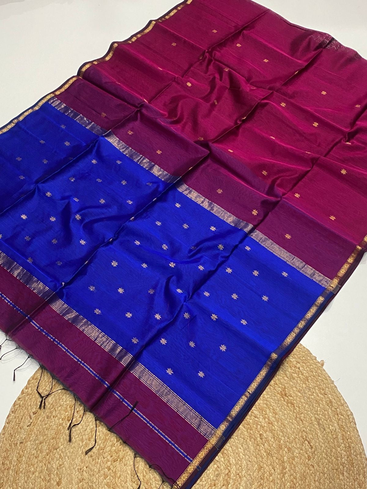 Pure Maheshwari silk cotton sarees with small border and buttis - contrast pallu and blouse