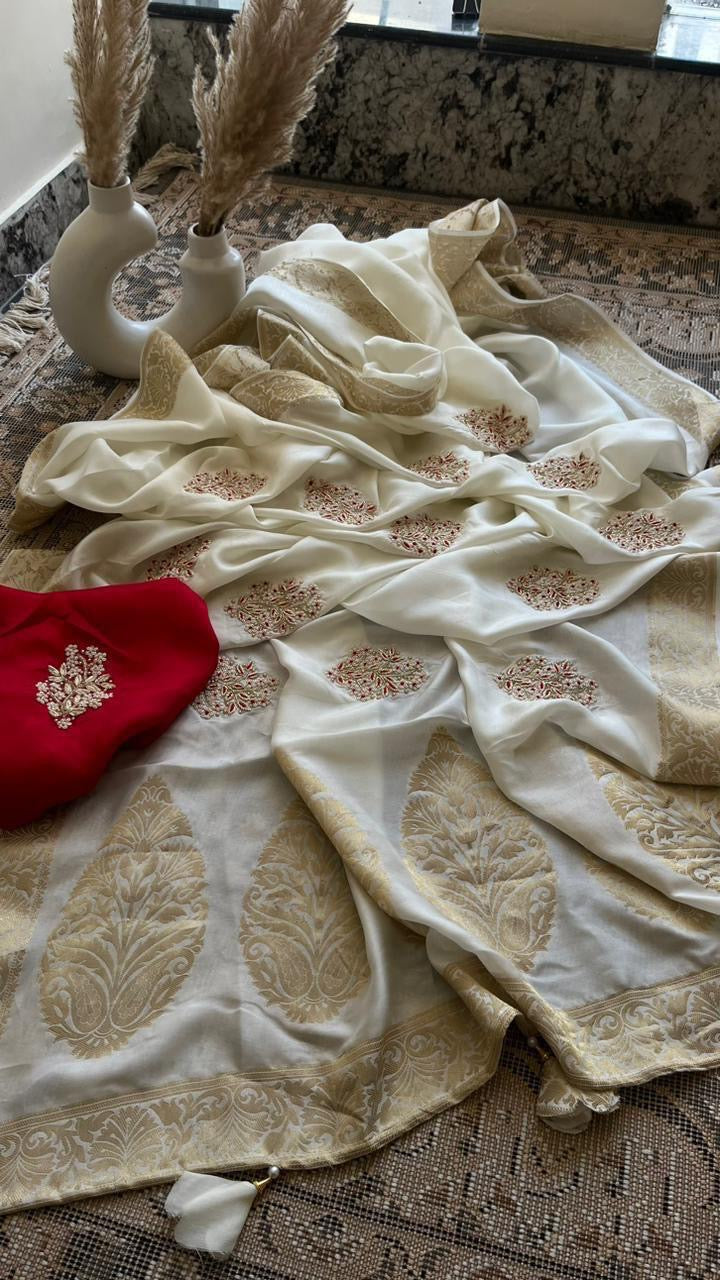 Pure munga silk with banarasi weavings