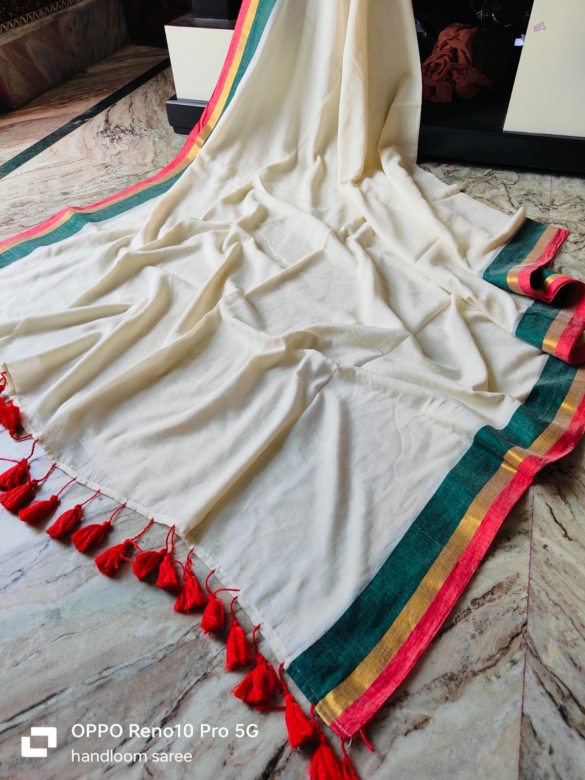 Soft Mul cotton saree with tassels - GR