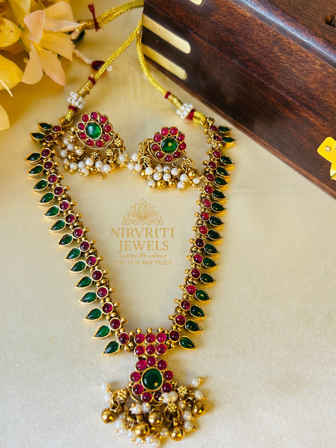 Kemp short necklace- mix
