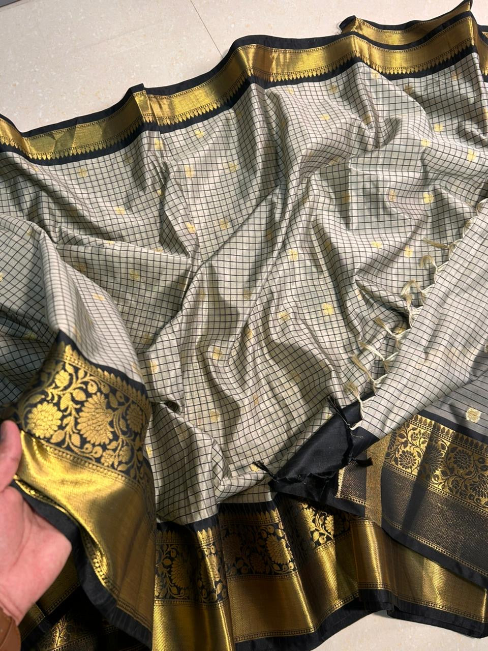 Beautiful semi katan Banarasi silk saree with contrast border