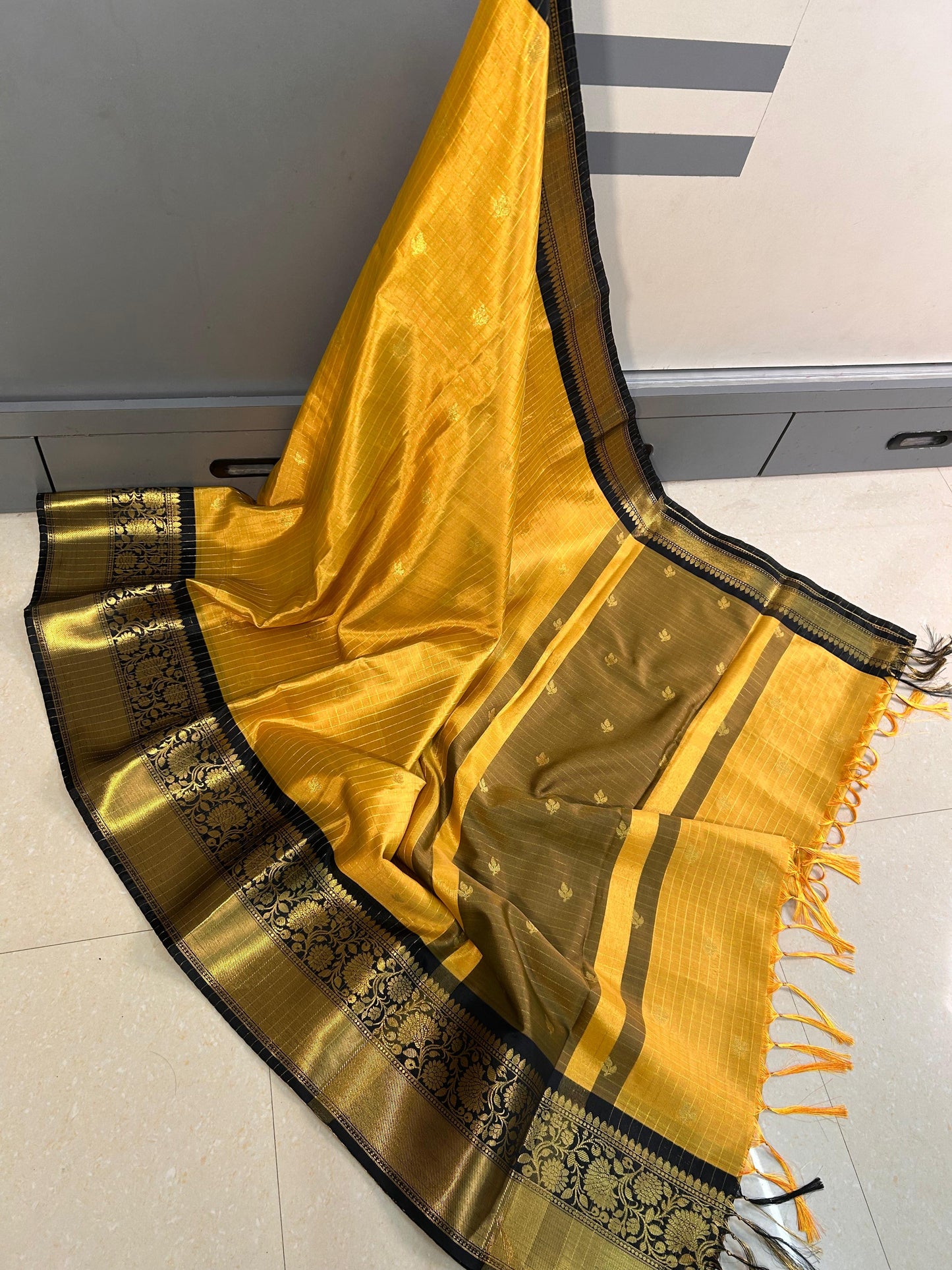 Beautiful semi katan Banarasi silk saree with contrast border