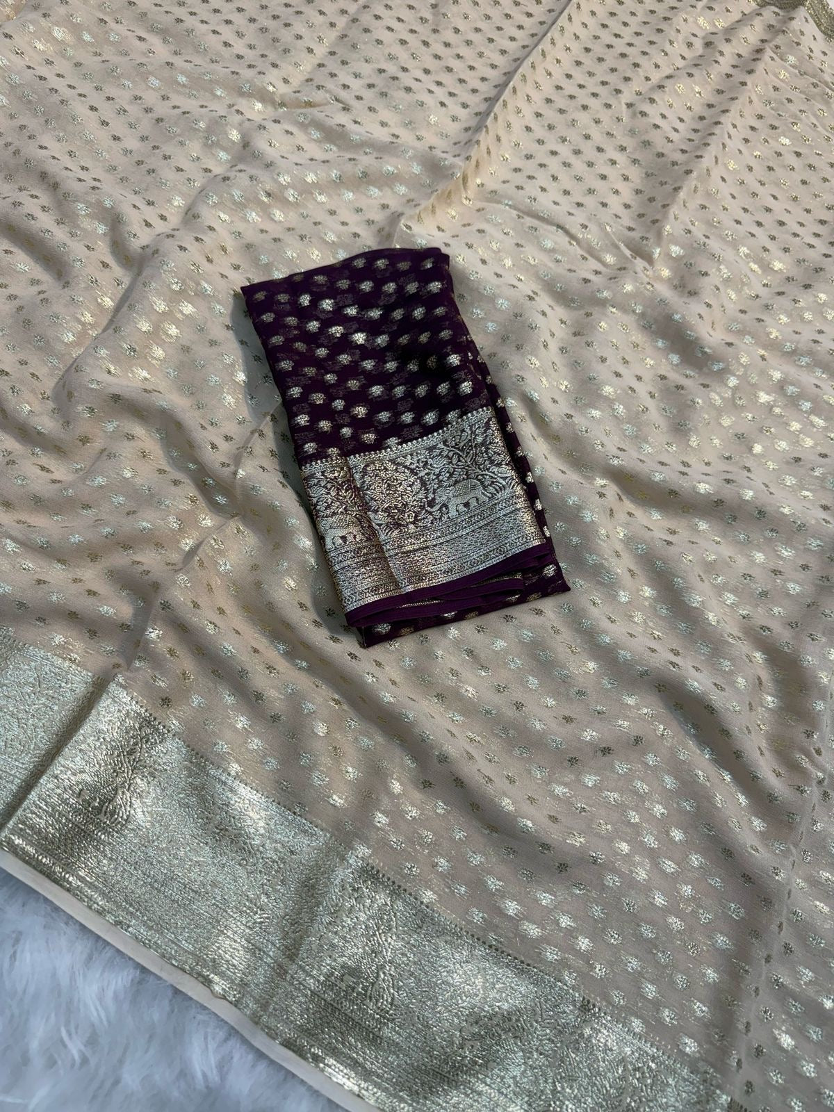 Beautiful soft viscous georgette with small buttas