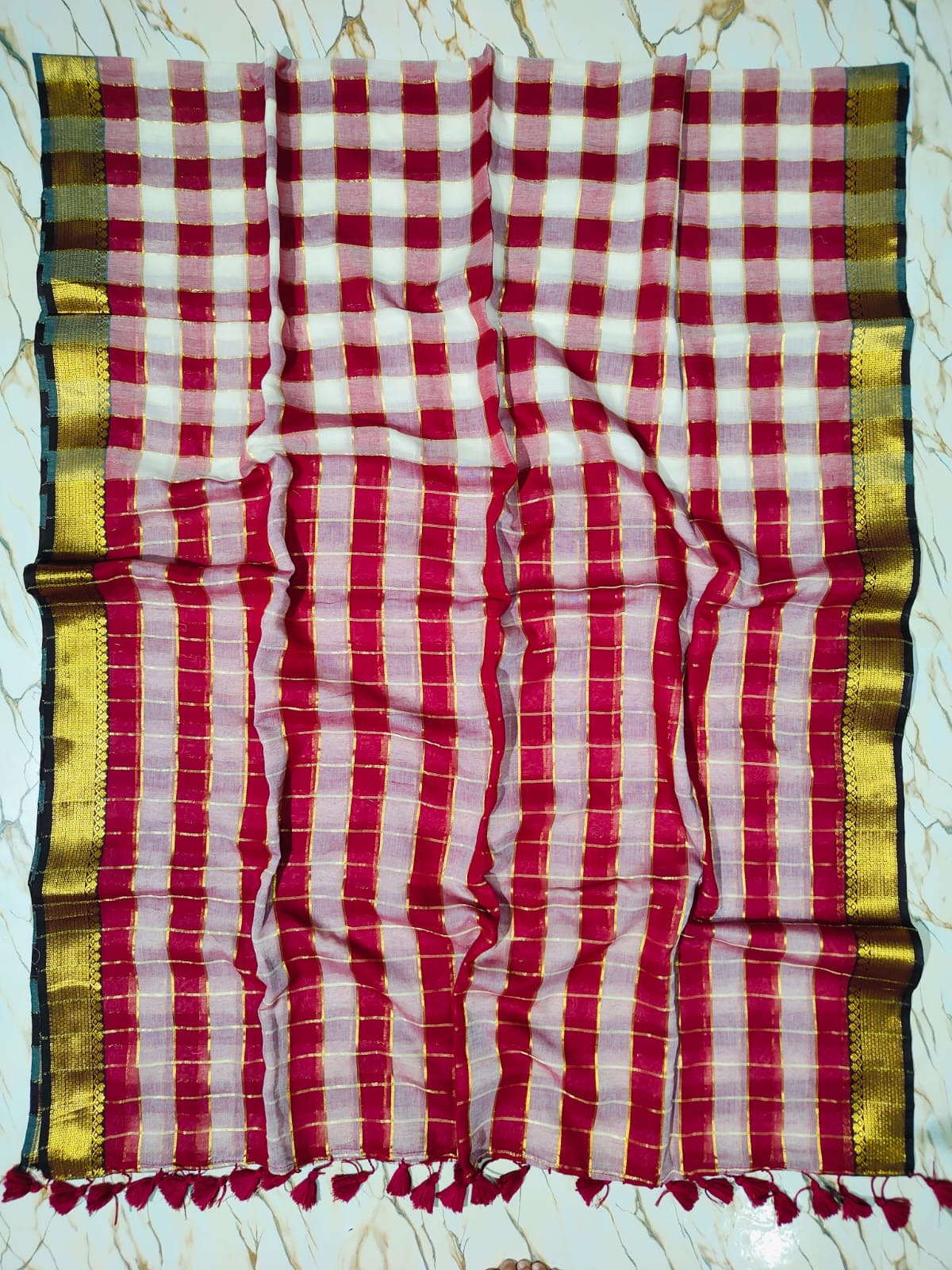 Beautiful pure authentic mul cotton saree with madras checks and woven border