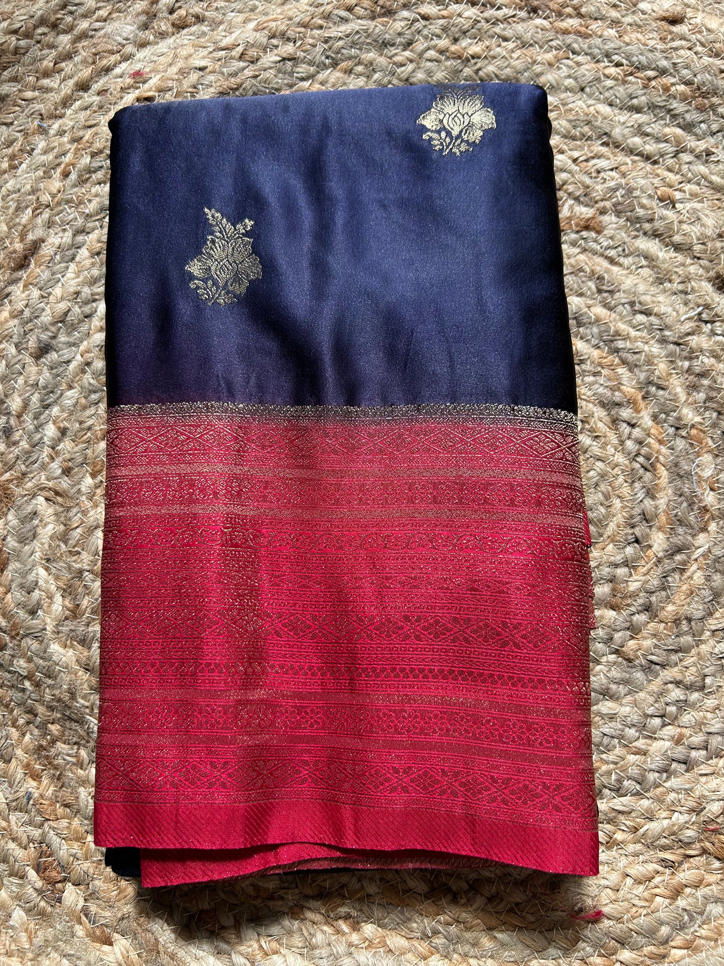 Soft and flowy crepe silk saree with Banarasi weavings