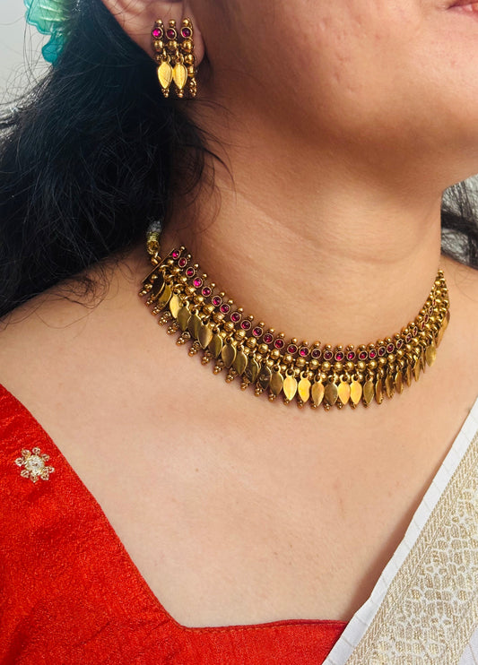 Statement antique ruby Elakkathali