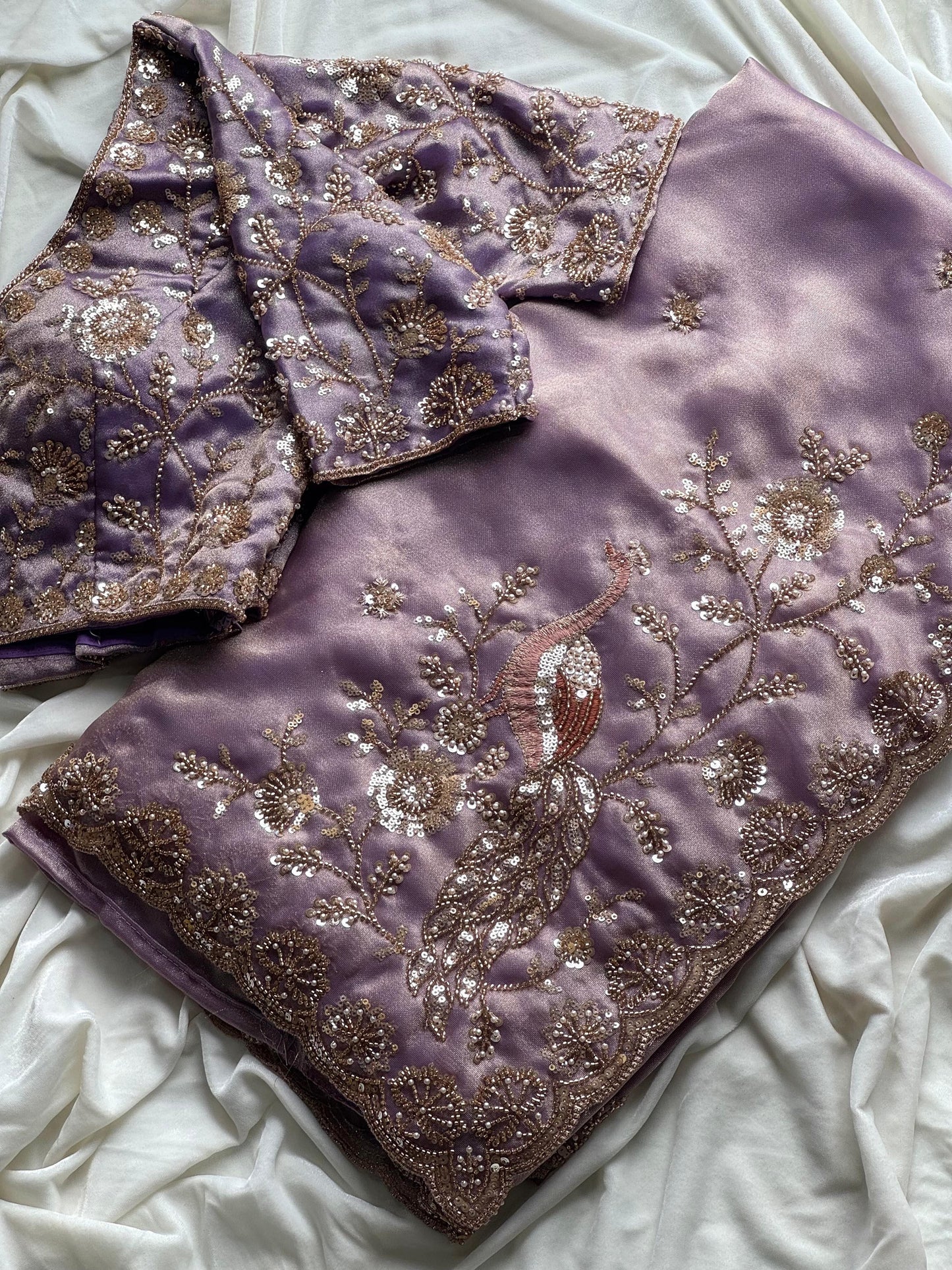 Beautiful soft tissue silk saree with handwork(Prebooking)