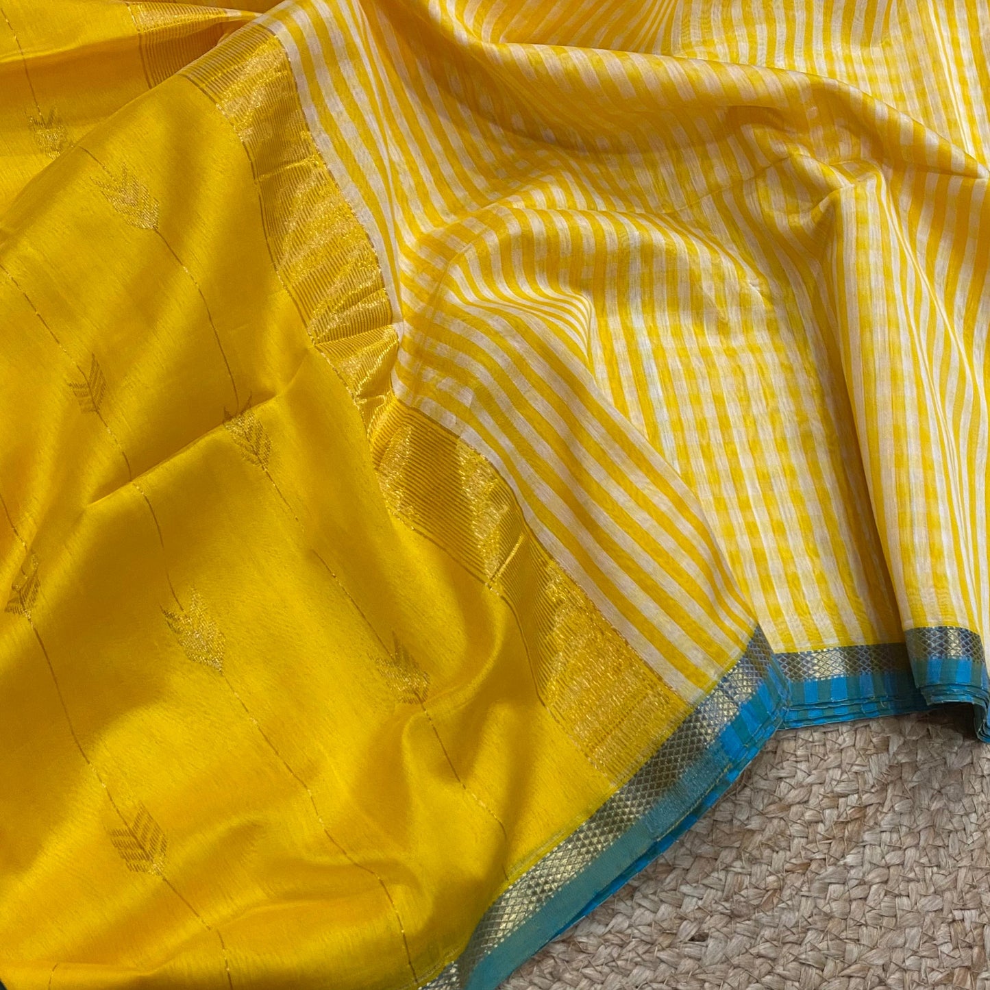 (Pre-booking 30 days) Pure Maheshwari handloom butti checks saree - Yellow