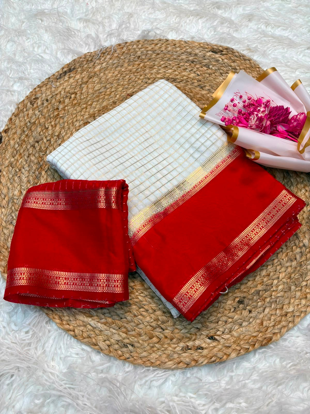Premium Chinon Checks Saree with Contrast Bentex Zari Border & Matching Blouse