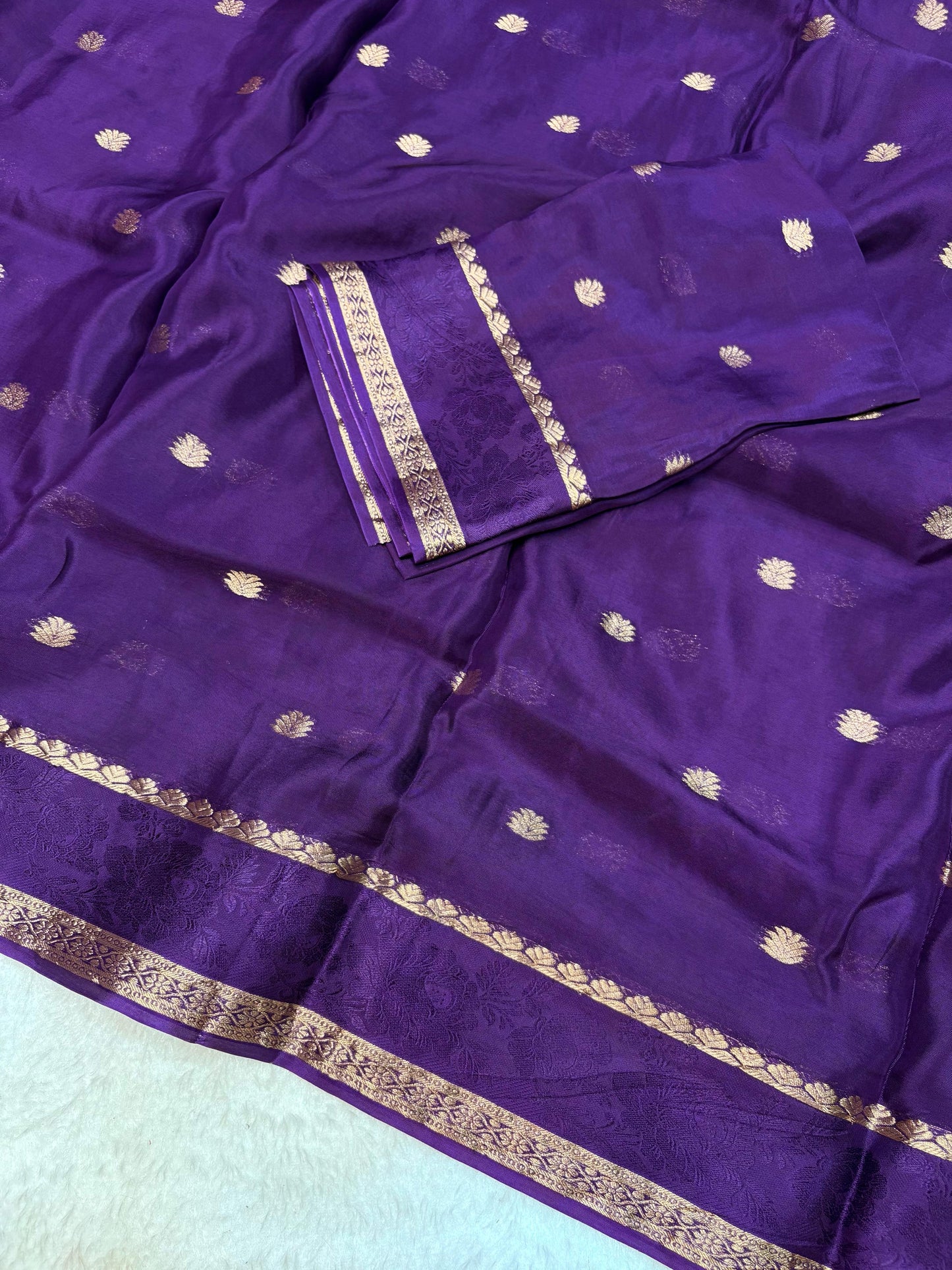 Beautiful soft viscous crepe silk - rose jacquard