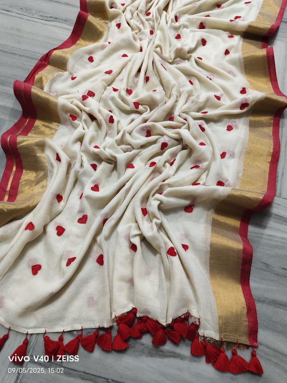 Pure authentic mul cotton saree with heart embroidery