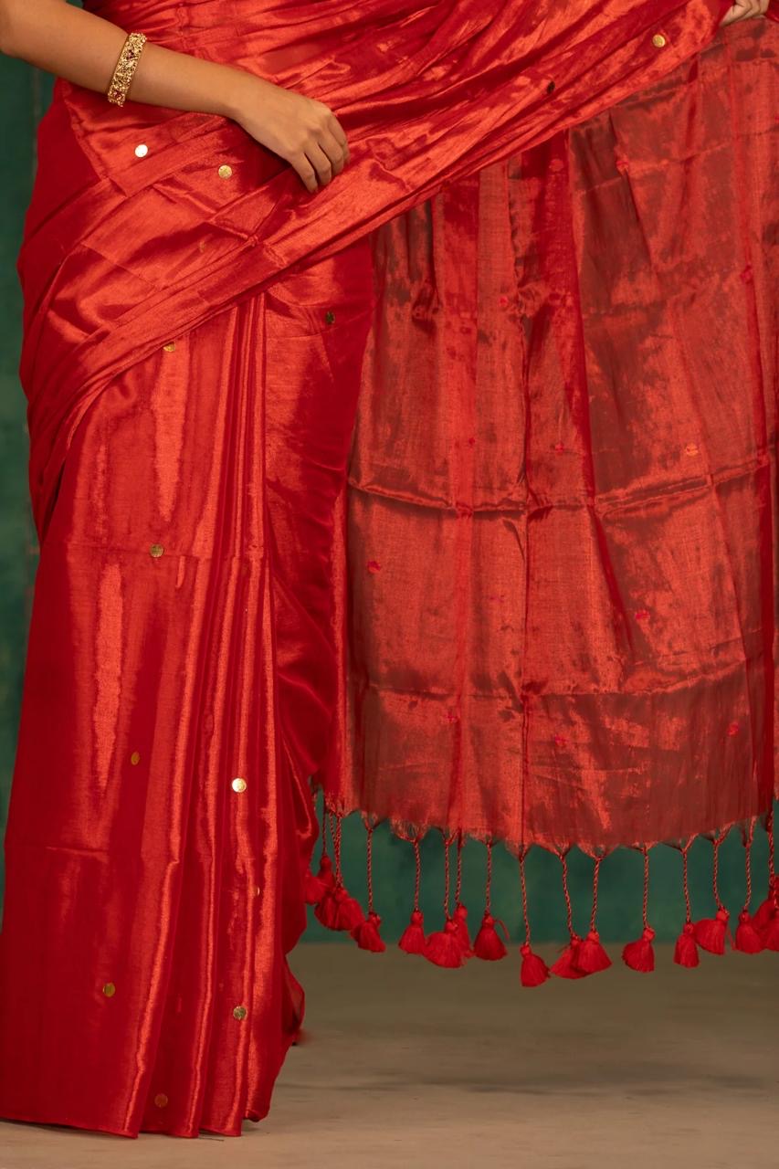 Pure mul tissue Raga saree with round sequins