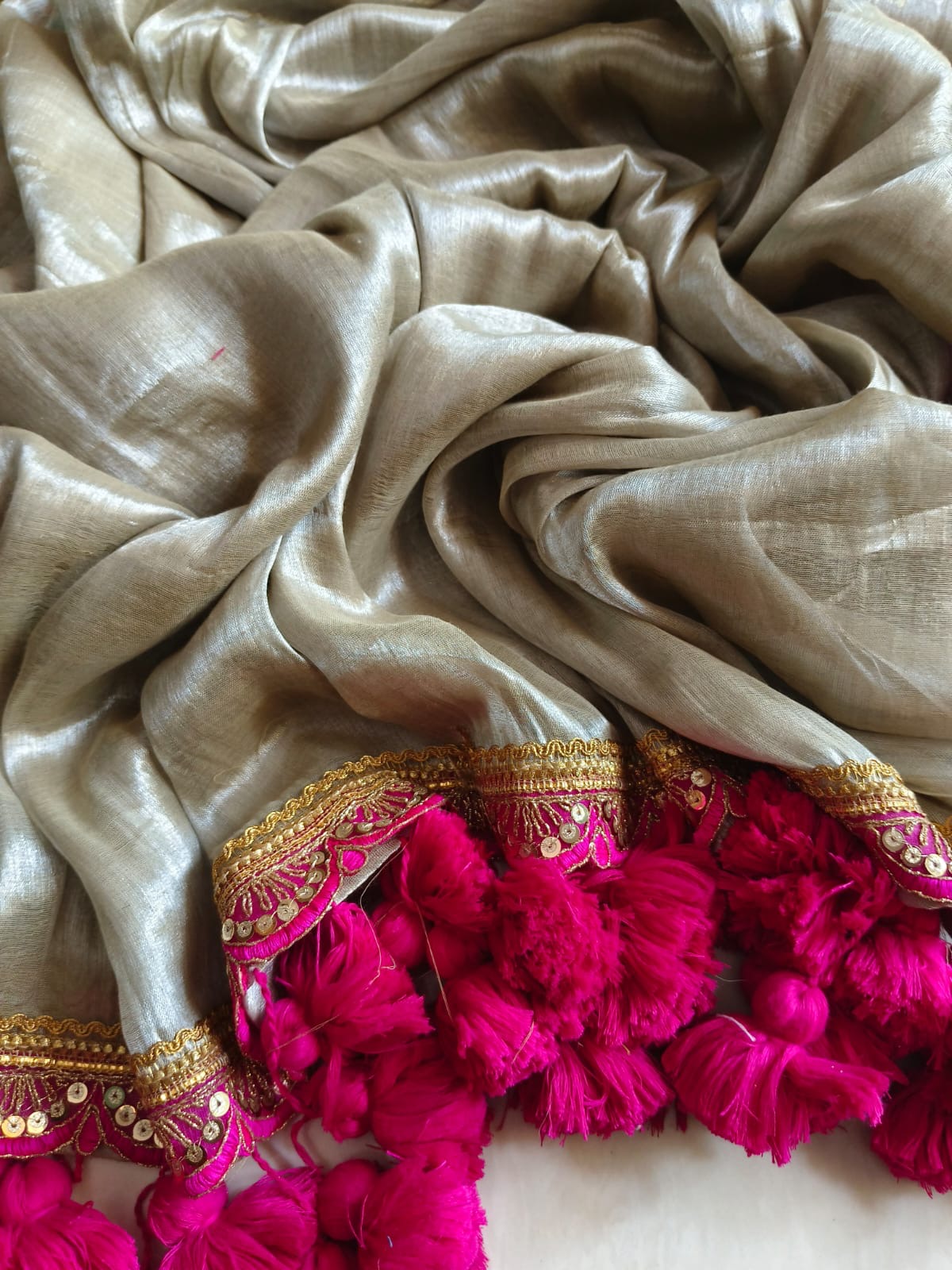 Mul tissue saree with lace border - 2