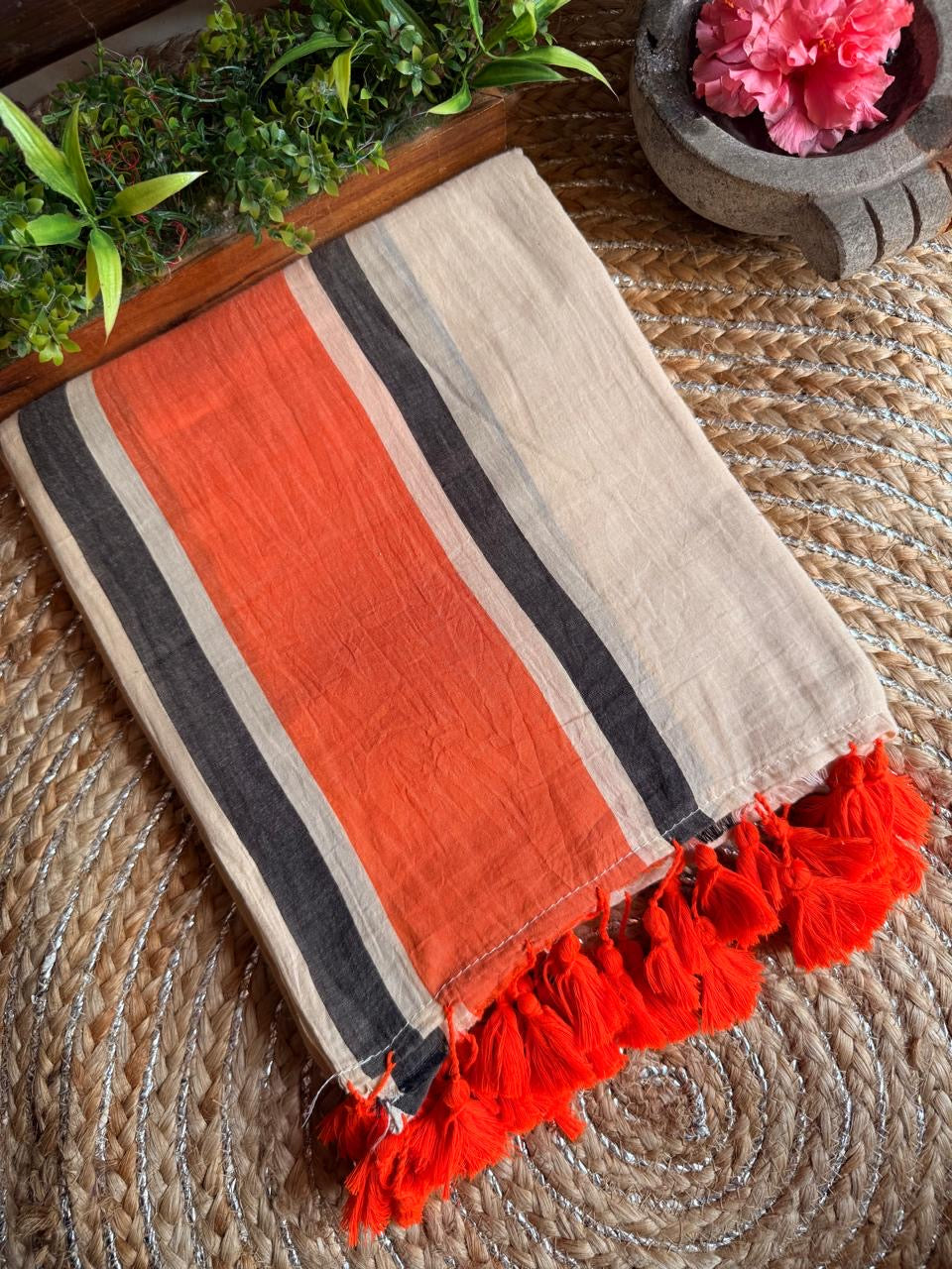 Mul cotton with kattikara border