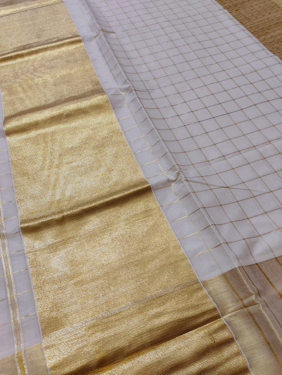 Kerala cotton saree with big border and checks