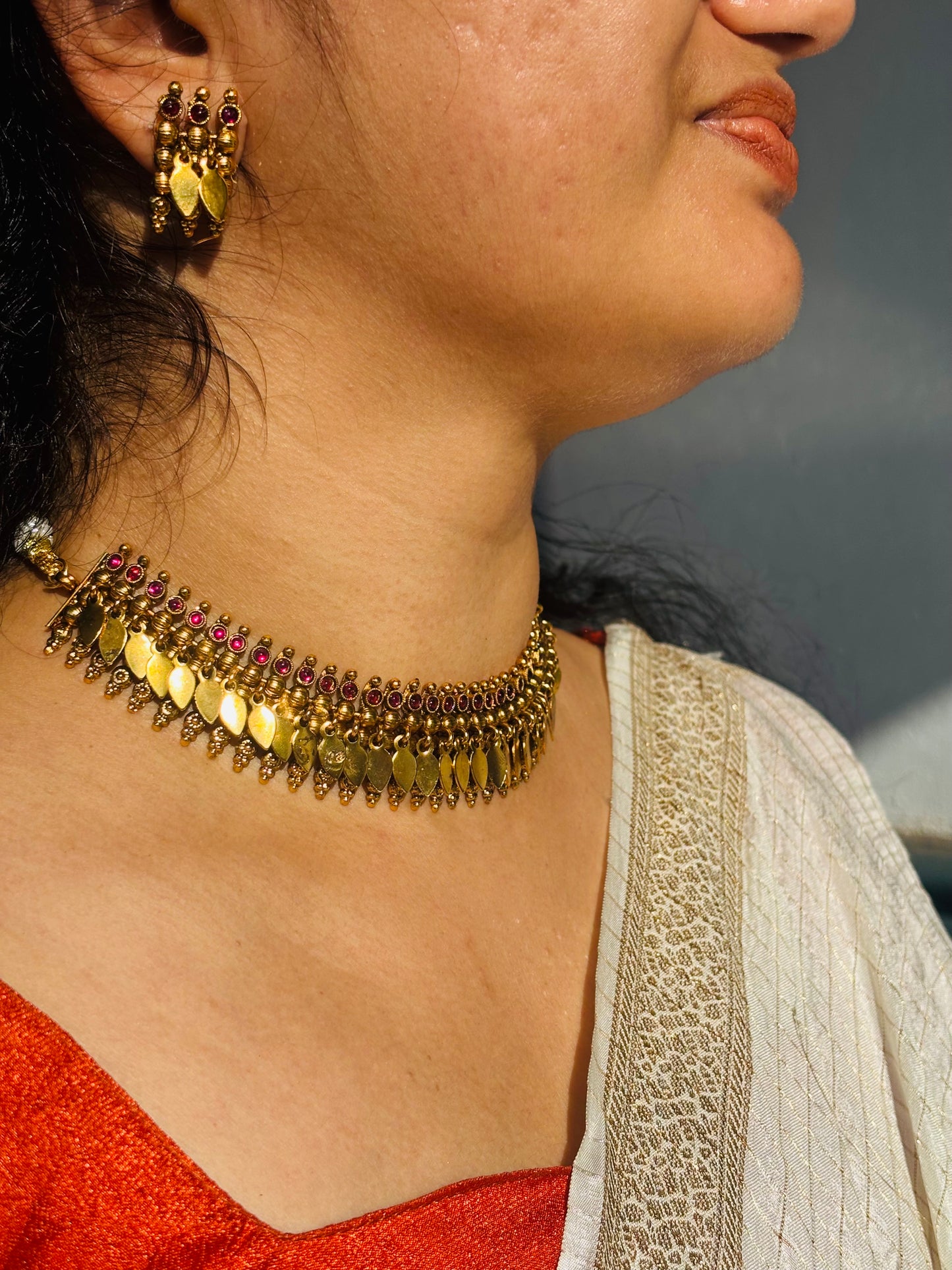Prebooking - Statement antique ruby Elakkathali