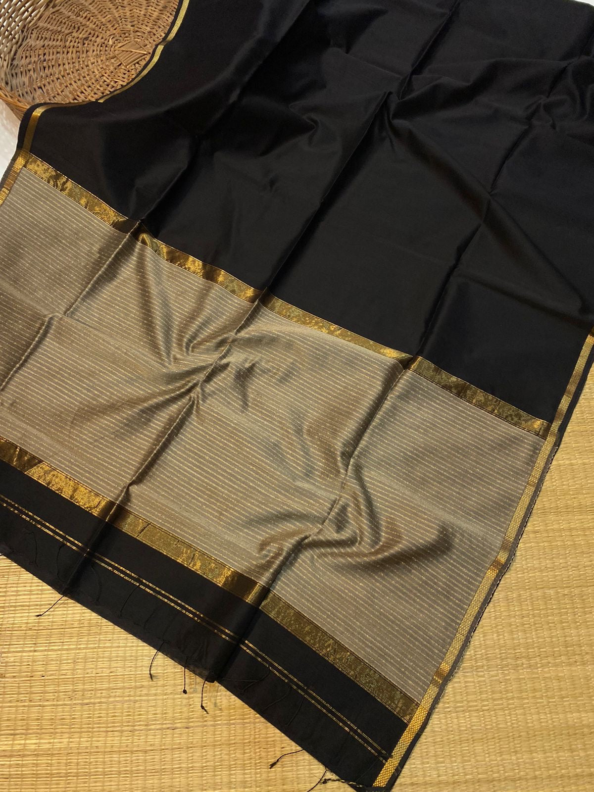 Pure Maheshwari Silk cotton with small border