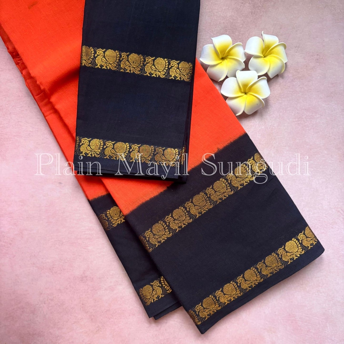Pure plain sungudi cotton saree with contrast double peacock border