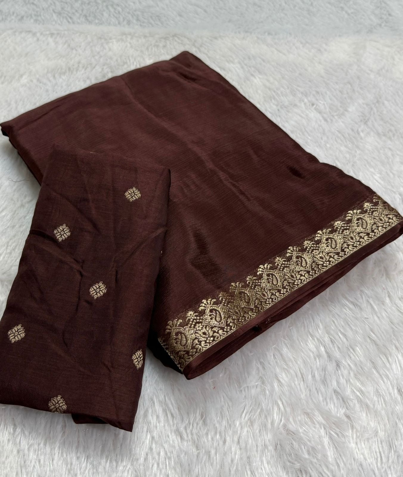 Beautiful viscous chinon saree with zari weaving border and viscous butta blouse