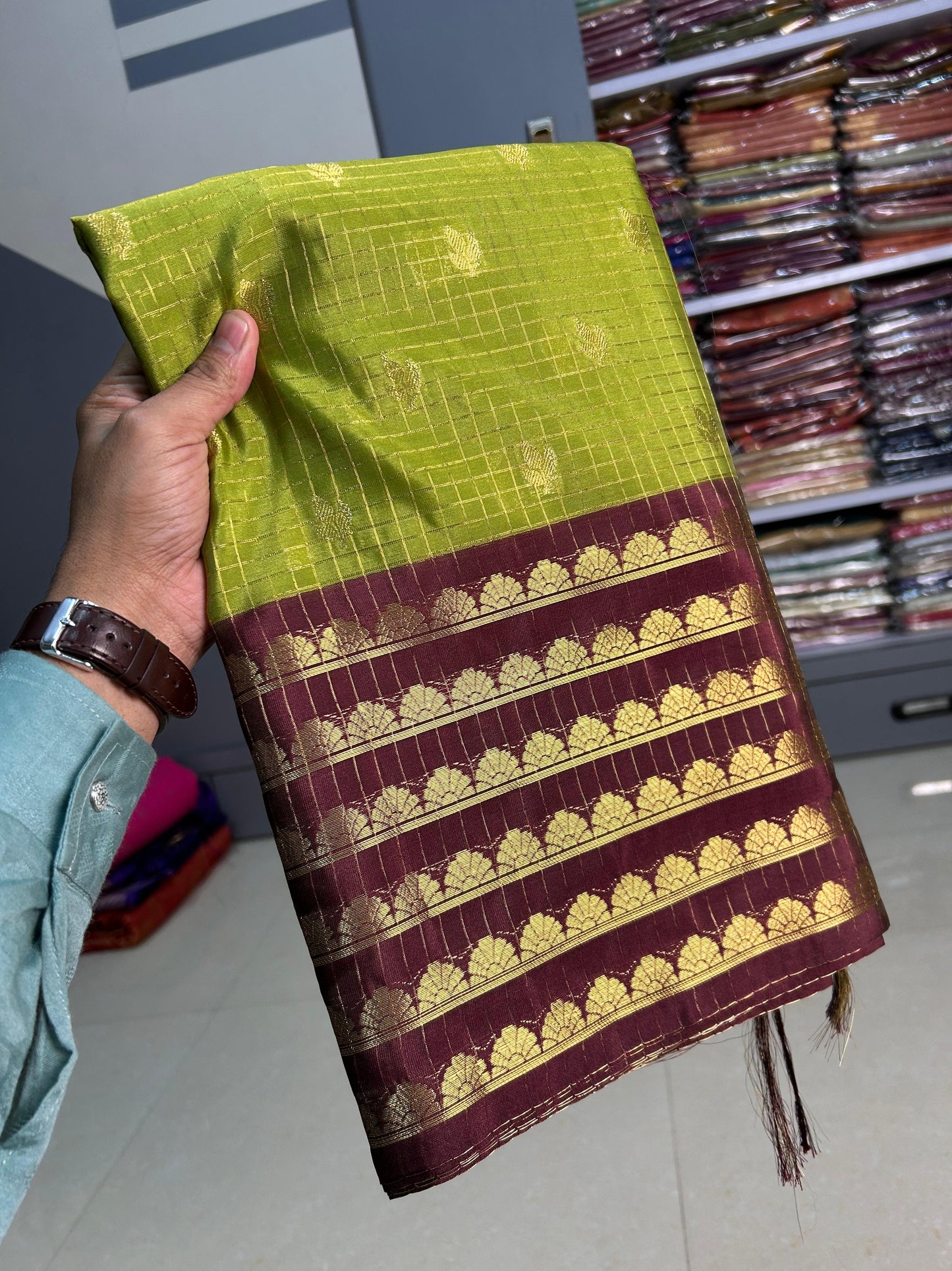 Semi Banarasi katan silk saree with fine weavings
