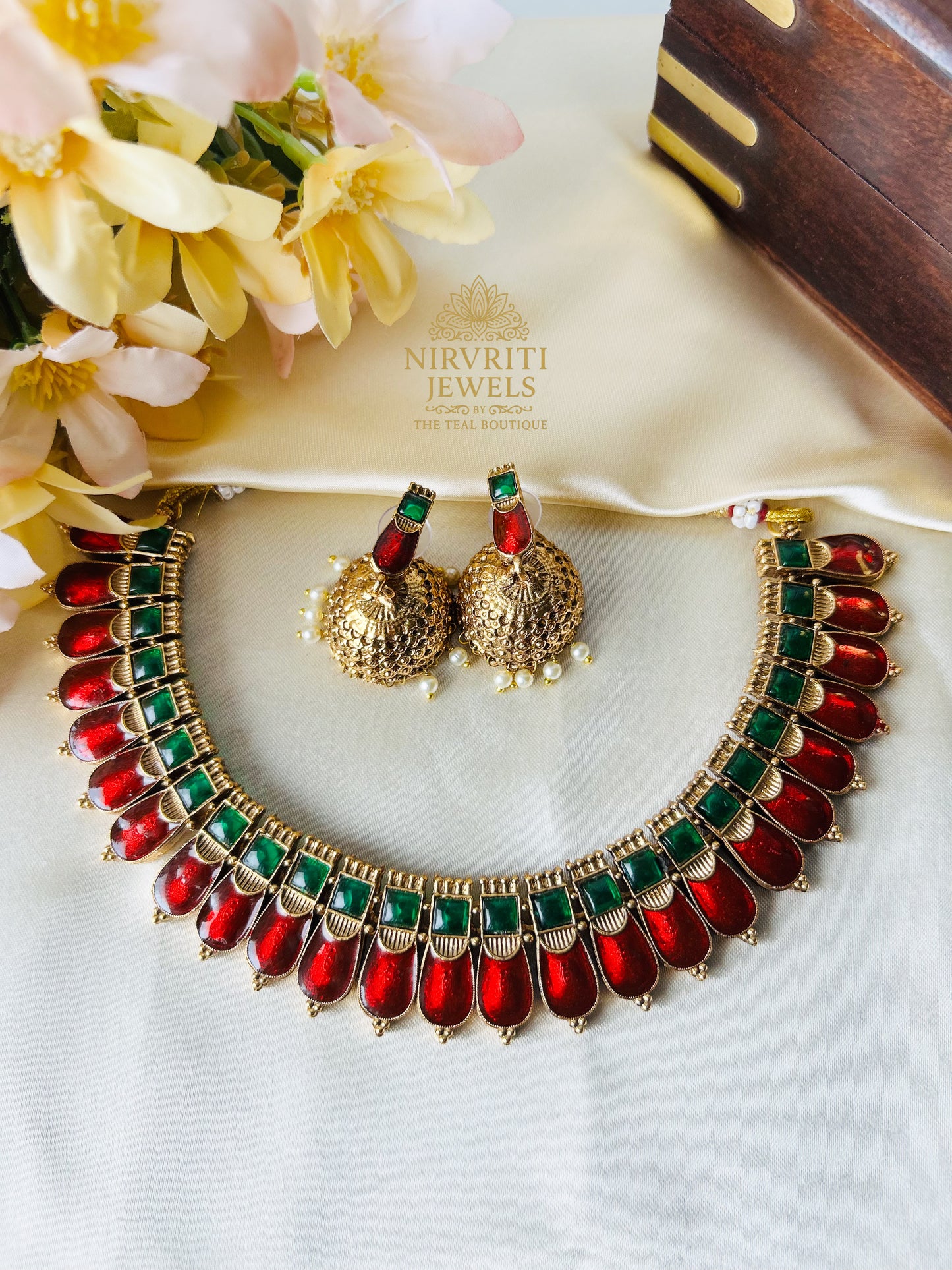 Beautiful palakka necklace - red