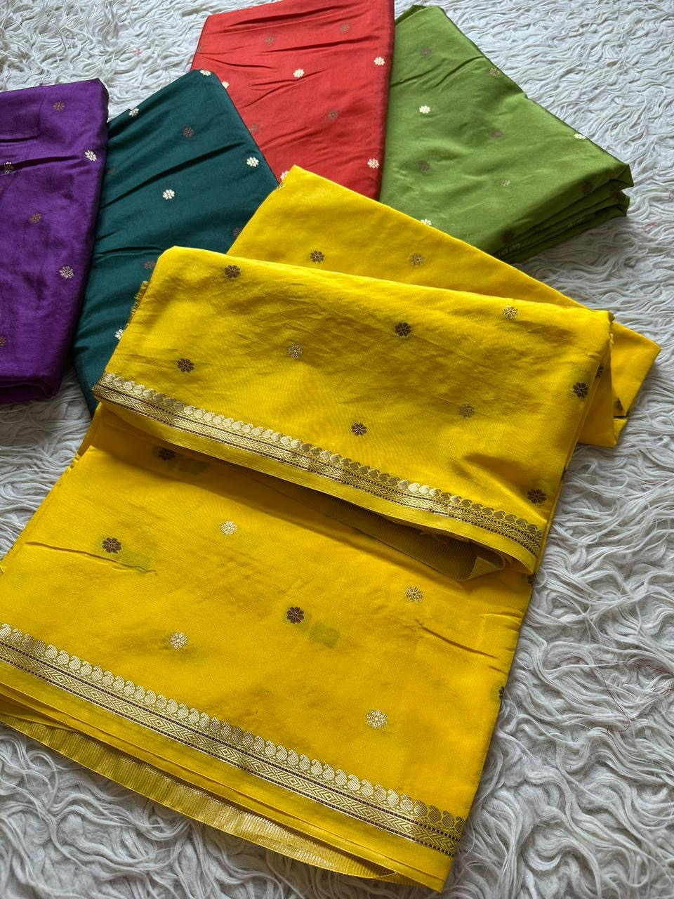 Premium semi crape Banarasi silk saree with small buttis and border