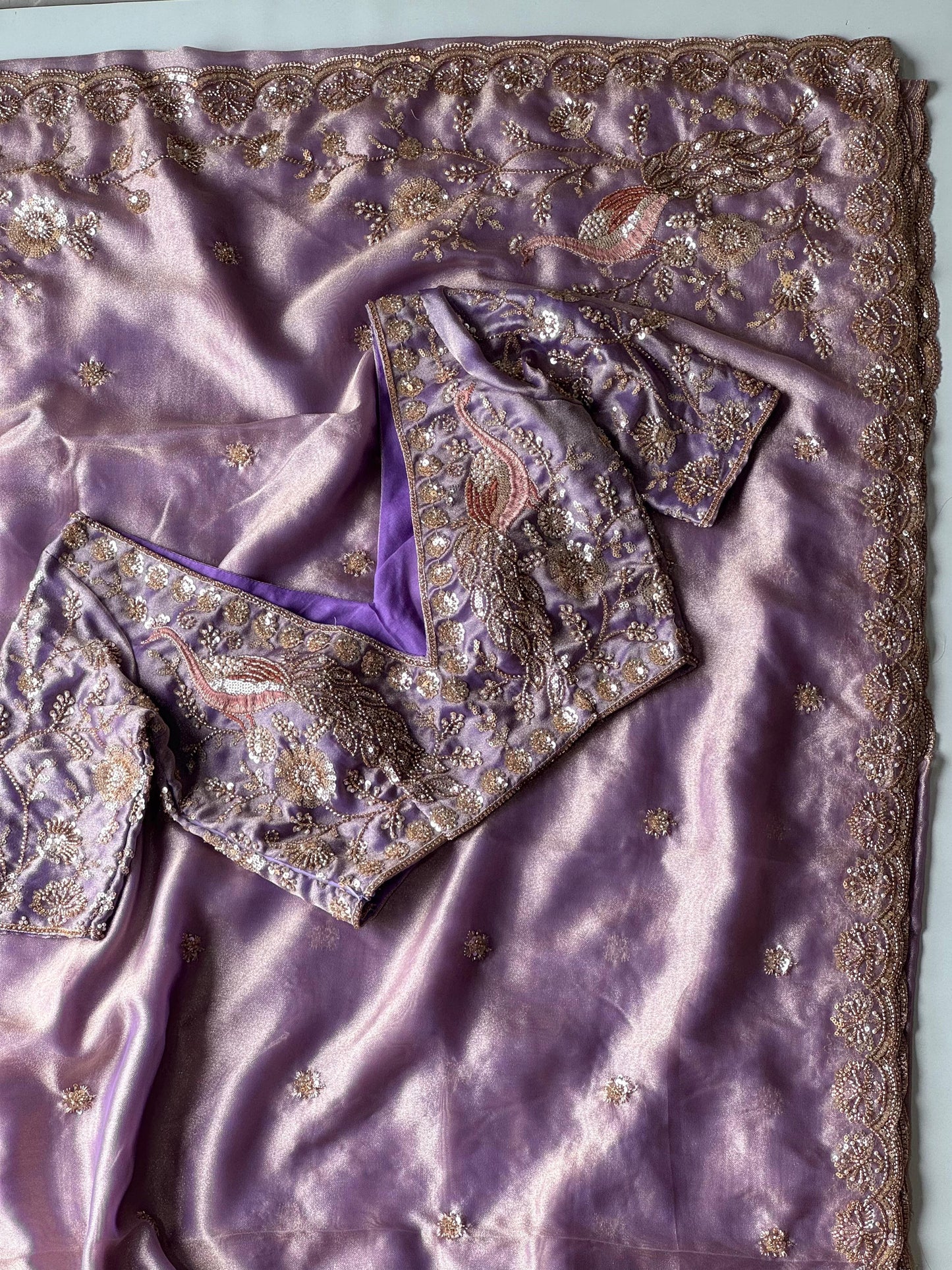 Beautiful soft tissue silk saree with handwork(Prebooking)