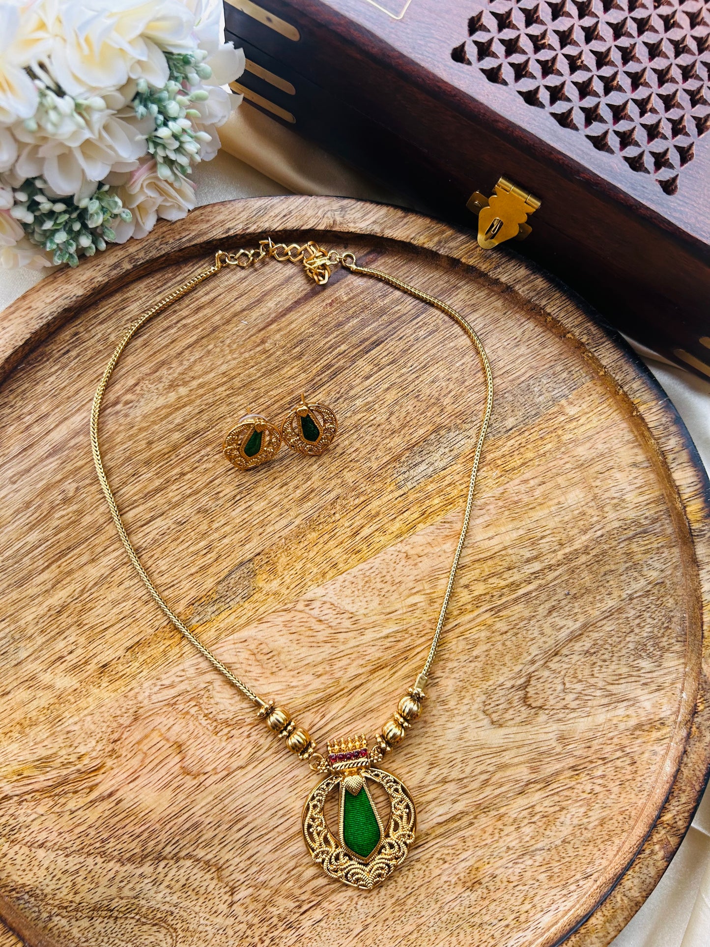 Beautiful palakka pendant chain