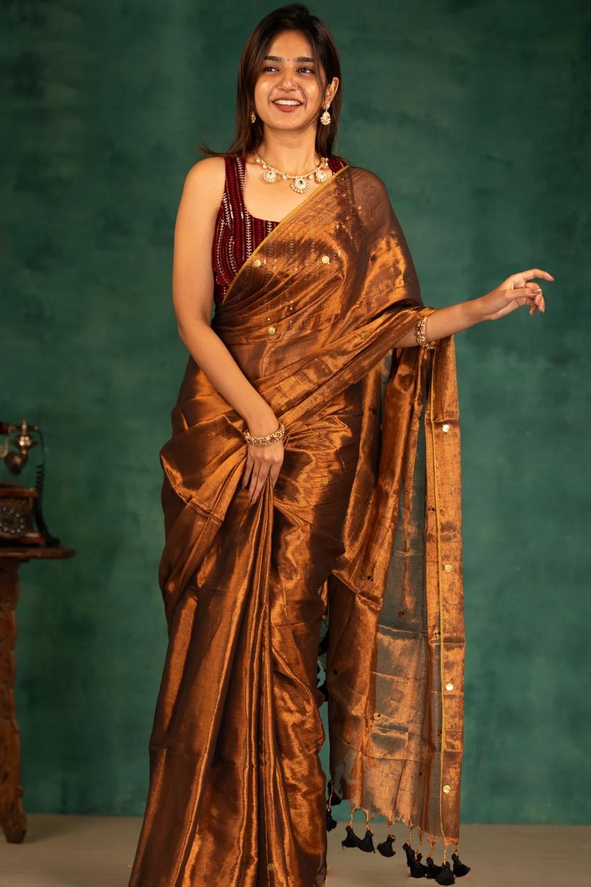 Pure mul tissue Raga saree with round sequins