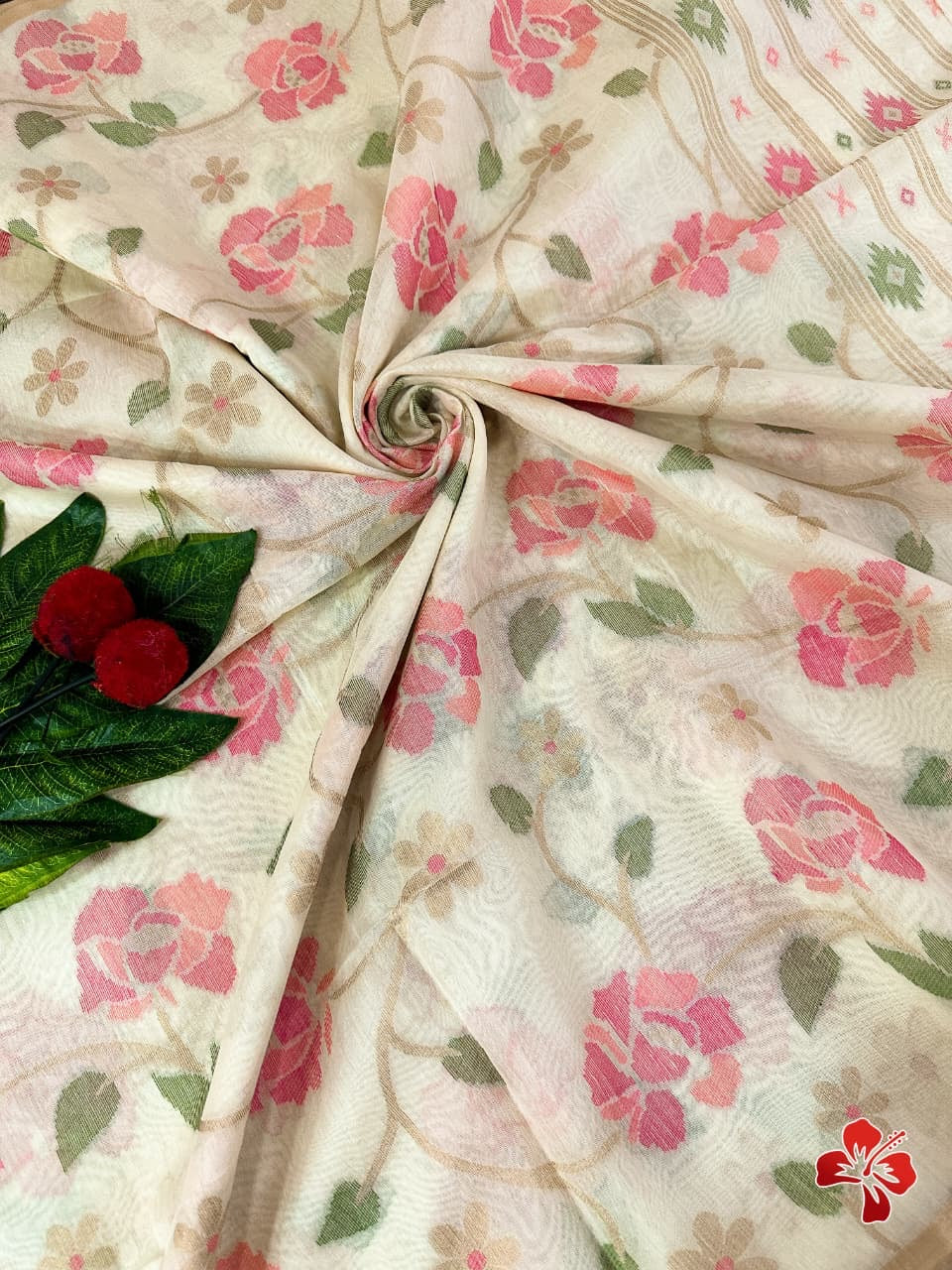 Jamdhani cotton saree with floral jaal resham and zari weavings