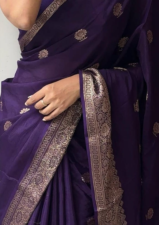 Soft viscous crepe silk with flower buttas and Banarasi border