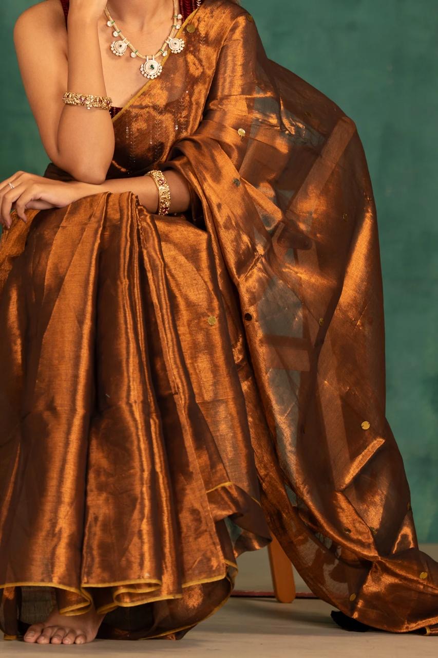 Pure mul tissue Raga saree with round sequins