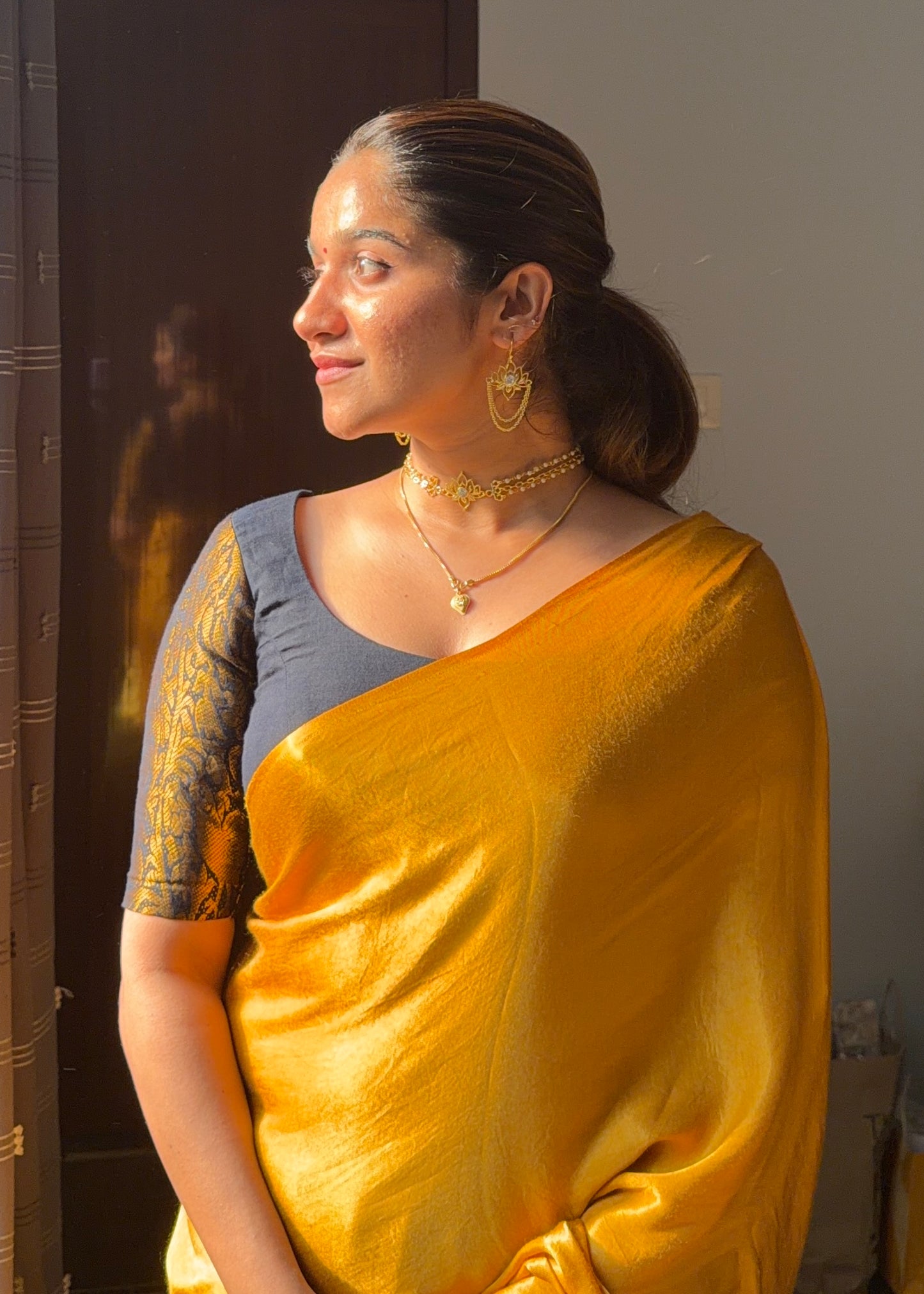 Beautiful Plain Modal silk saree with tissue pallu (Prebooking)