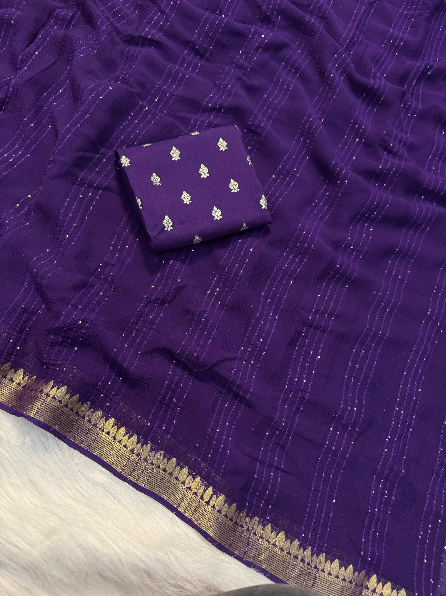 Soft viscous chinon saree with blouse piece
