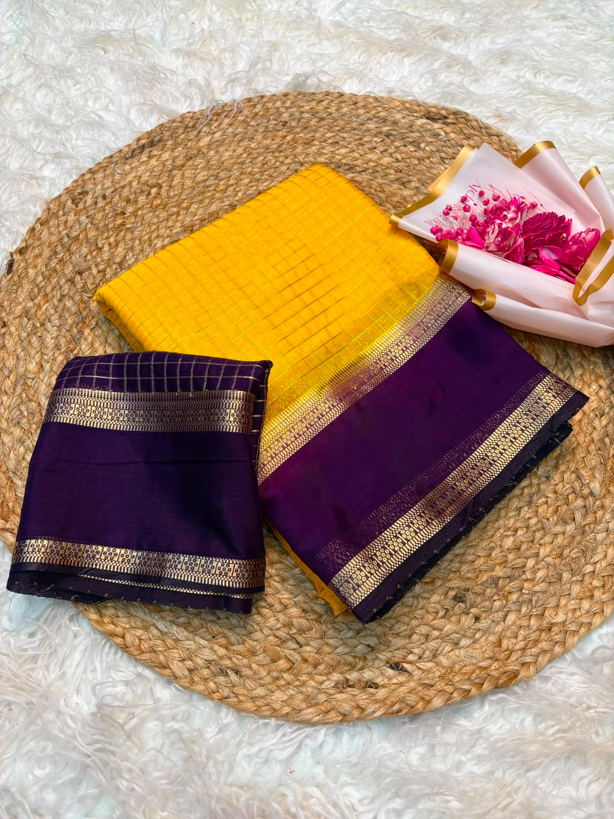 Premium Chinon Checks Saree with Contrast Bentex Zari Border & Matching Blouse