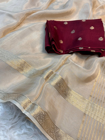 Beautiful soft viscous crape silk saree with double zari jacquard border and dola silk blouse piece